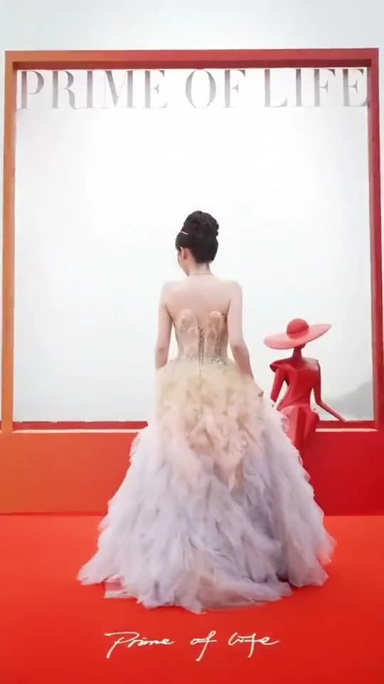 Slow-motion red-carpet clip shot by a robot-arm camera